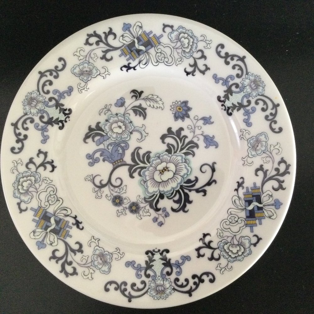 Vintage Royal Doulton Fine China Plate NANKIN 6.5" bread plate